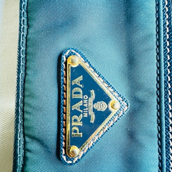 Authentic Crossbody Prada or pouch - Picture 5 of 14